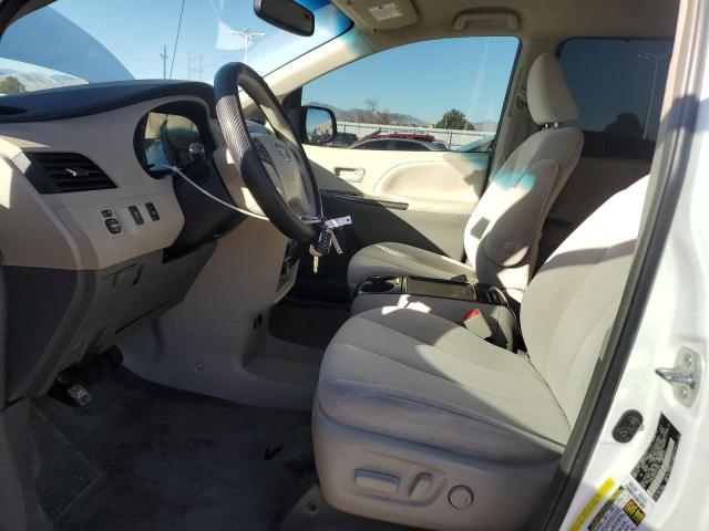 Photo 7 from auction – 2012 TOYOTA SIENNA LE with VIN 5TDKK3DC2CS277663