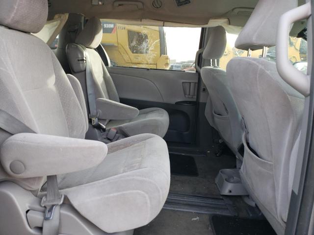 Photo 11 from auction – 2015 TOYOTA SIENNA LE with VIN 5TDKK3DC7FS569927