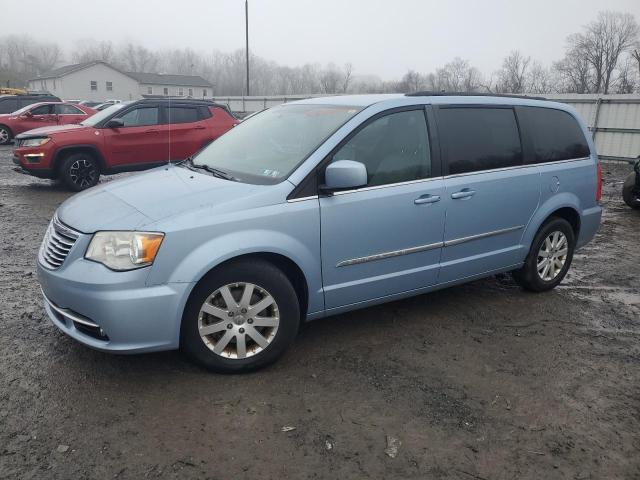 CHRYSLER TOWN & COU 2013 with VIN 2C4RC1BG5DR565600 - Photo from auction