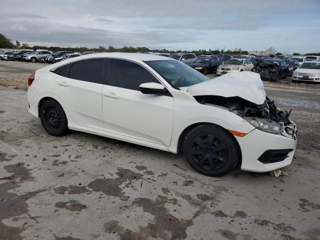 Photo 4 from auction – 2018 HONDA CIVIC LX with VIN 2HGFC2F59JH565037