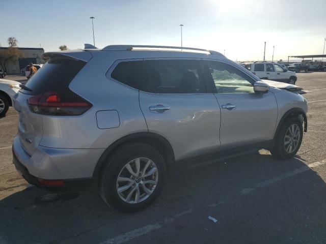 Photo 3 from auction – 2019 NISSAN ROGUE S with VIN 5N1AT2MT2KC760519
