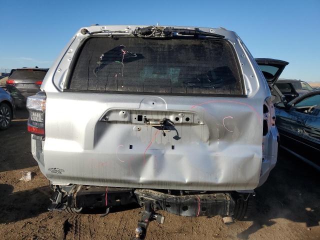 Photo 6 from auction – 2018 TOYOTA 4RUNNER SR with VIN JTEBU5JR1J5600128