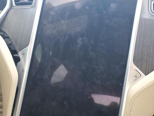 Photo 9 from auction – 2013 TESLA MODEL S with VIN 5YJSA1AG5DFP12633