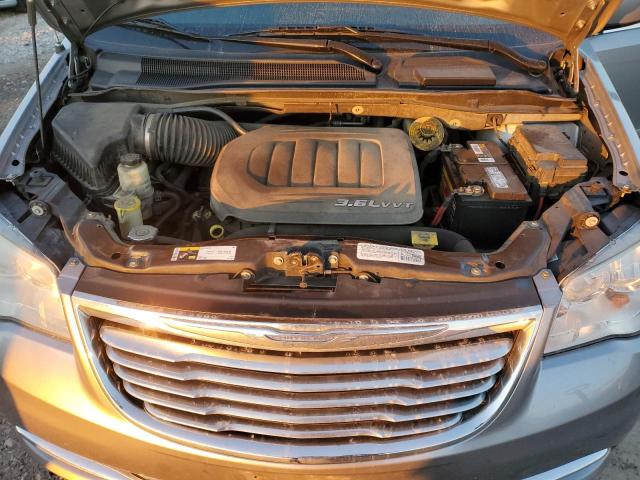 Photo 12 from auction – 2014 CHRYSLER TOWN & COU with VIN 2C4RC1BG9ER295014