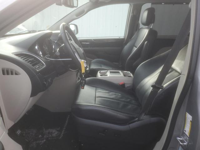 Photo 7 from auction – 2015 CHRYSLER TOWN & COU with VIN 2C4RC1BG5FR620257