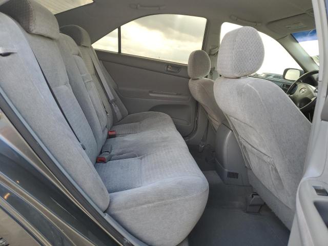 Photo 10 from auction – 2004 TOYOTA CAMRY LE with VIN JTDBE32K240258410