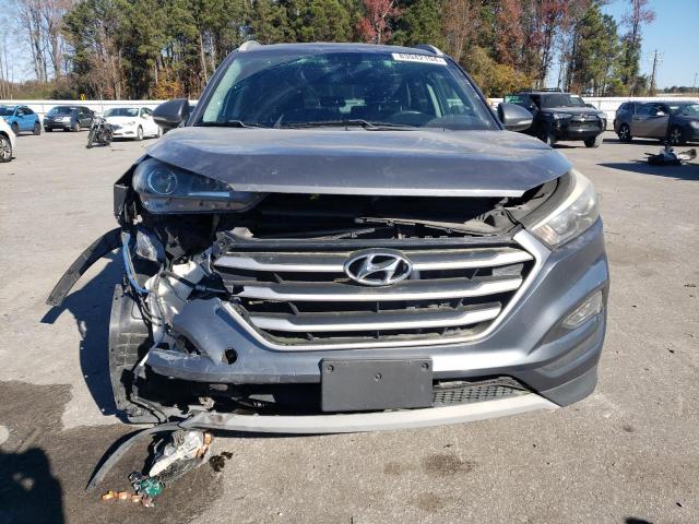 Photo 5 from auction – 2017 HYUNDAI TUCSON LIM with VIN KM8J3CA24HU424522