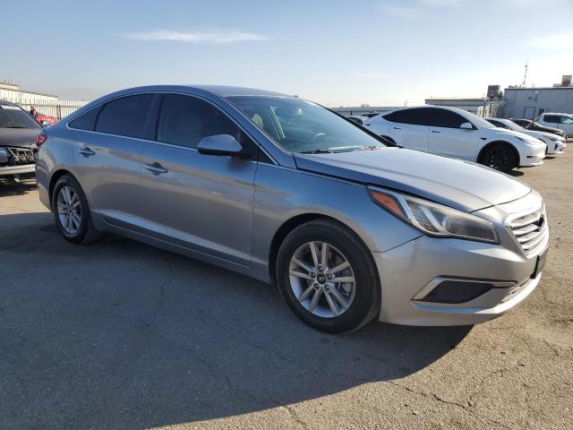 Photo 4 from auction – 2016 HYUNDAI SONATA SE with VIN 5NPE24AF8GH328919