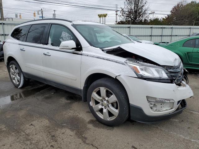 Photo 4 from auction – 2017 CHEVROLET TRAVERSE L with VIN 1GNKRGKD8HJ239770