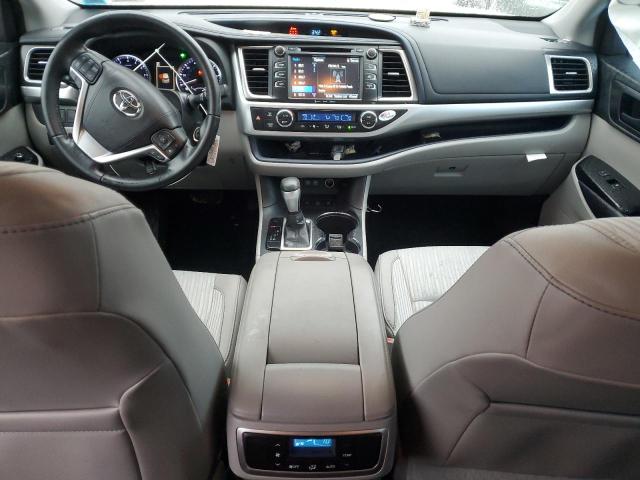Photo 8 from auction – 2018 TOYOTA HIGHLANDER with VIN 5TDBZRFH6JS863898