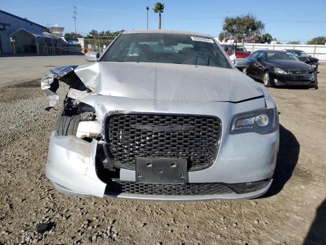 Photo 5 from auction – 2021 CHRYSLER 300 S with VIN 2C3CCABGXMH529157
