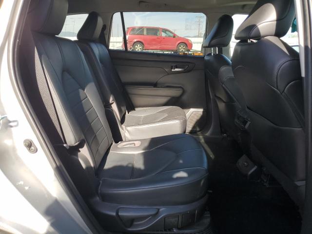 Photo 11 from auction – 2022 TOYOTA HIGHLANDER with VIN 5TDHARAH4NS510669