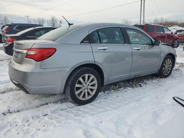 Photo 3 from auction – 2013 CHRYSLER 200 LIMITE with VIN 1C3CCBCG2DN602369