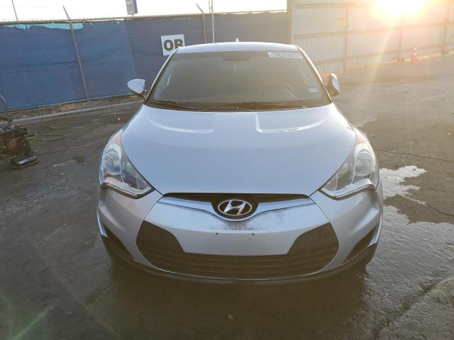 Photo 5 from auction – 2016 HYUNDAI VELOSTER with VIN KMHTC6AD5GU288153