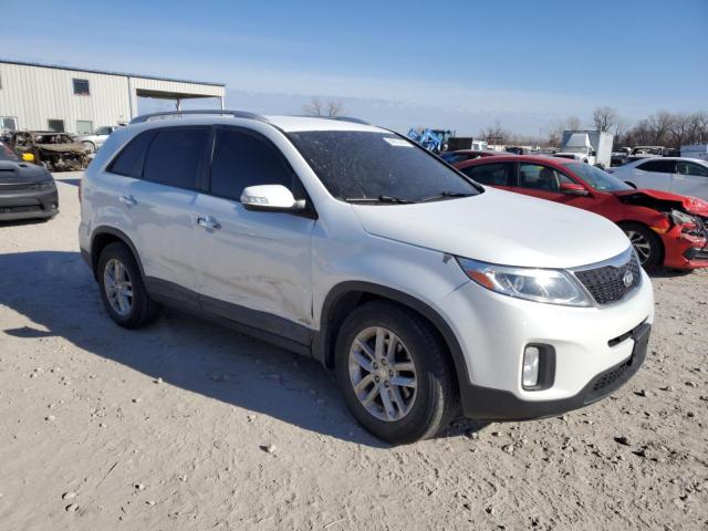 Photo 4 from auction – 2014 KIA SORENTO LX with VIN 5XYKTCA67EG530181