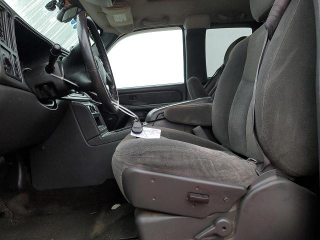 Photo 7 from auction – 2004 CHEVROLET SILVERADO with VIN 2GCEC19TX41354408