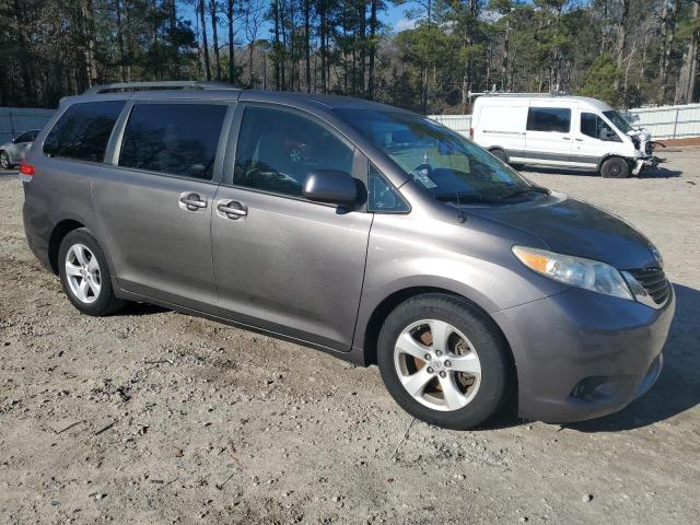 Photo 4 from auction – 2012 TOYOTA SIENNA LE with VIN 5TDKK3DC7CS213683