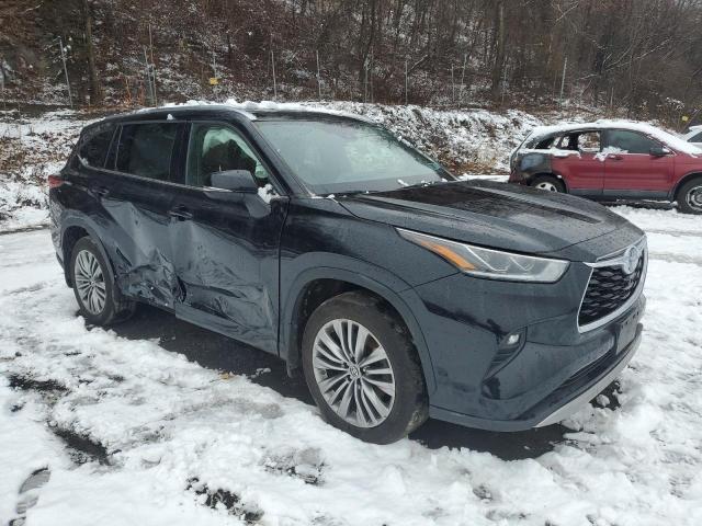 Photo 4 from auction – 2021 TOYOTA HIGHLANDER with VIN 5TDEBRCH0MS024954