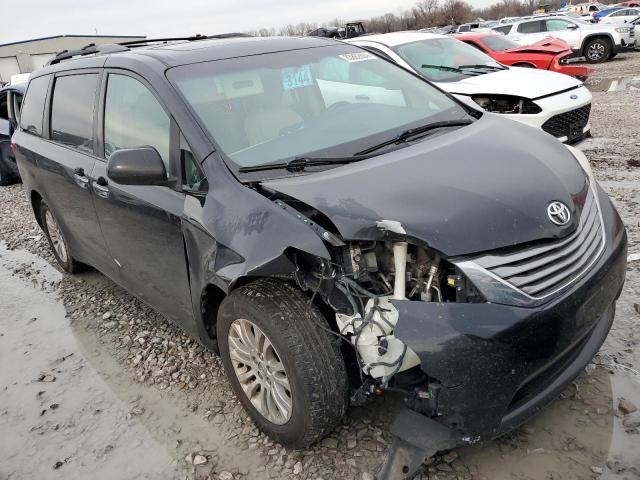 Photo 4 from auction – 2016 TOYOTA SIENNA XLE with VIN 5TDYK3DC6GS726441