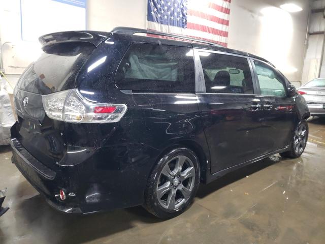 Photo 3 from auction – 2017 TOYOTA SIENNA SE with VIN 5TDXZ3DC8HS897880