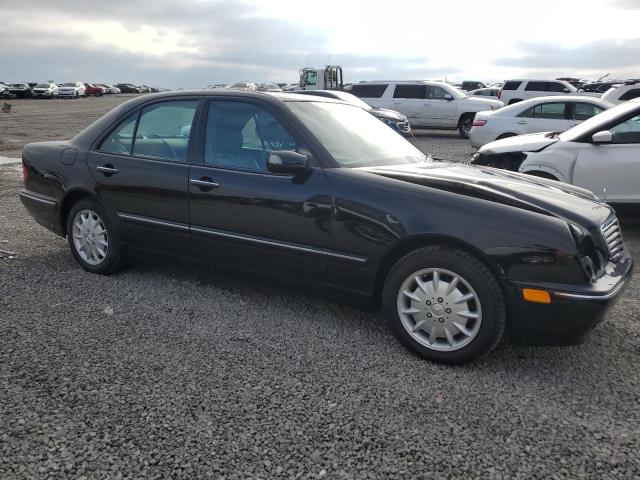 Photo 4 from auction – 2000 MERCEDES-BENZ E 320 with VIN WDBJF65J6YB127633