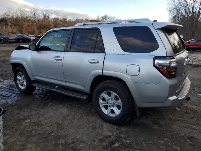 Photo 2 from auction – 2016 TOYOTA 4RUNNER SR with VIN JTEBU5JR0G5296198