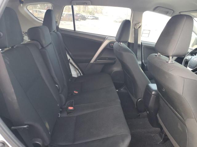 Photo 11 from auction – 2018 TOYOTA RAV4 LE with VIN 2T3ZFREV0JW490239