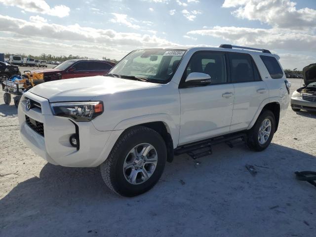 TOYOTA 4RUNNER SR 2021 with VIN JTEFU5JR5M5228704 - Photo from auction