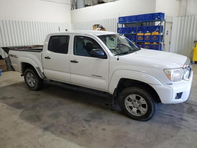 Photo 4 from auction – 2015 TOYOTA TACOMA DOU with VIN 5TFLU4EN7FX136123