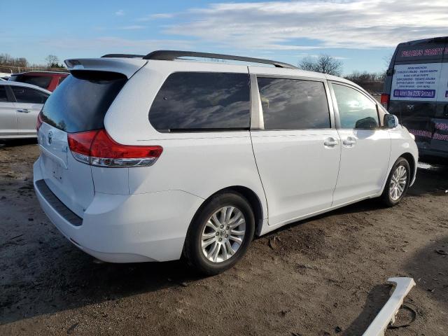 Photo 3 from auction – 2014 TOYOTA SIENNA XLE with VIN 5TDYK3DC7ES456262