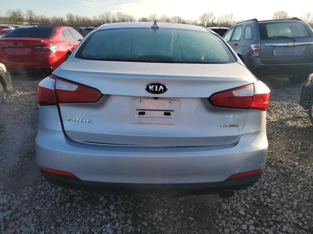 Photo 6 from auction – 2016 KIA FORTE EX with VIN KNAFZ4A82G5505236
