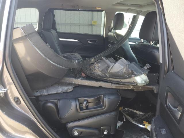 Photo 11 from auction – 2016 TOYOTA HIGHLANDER with VIN 5TDKKRFH1GS123513