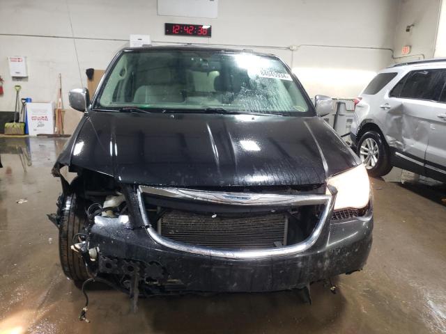 Photo 5 from auction – 2013 CHRYSLER TOWN & COU with VIN 2C4RC1CG7DR590139