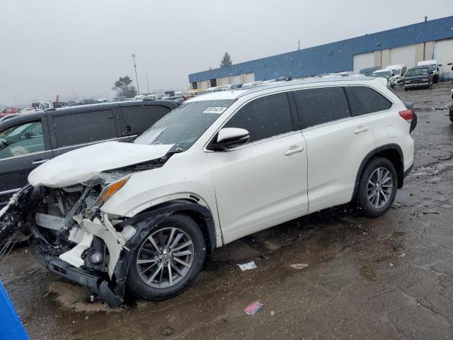 TOYOTA HIGHLANDER 2018 with VIN 5TDJZRFH3JS523667 - Photo from auction