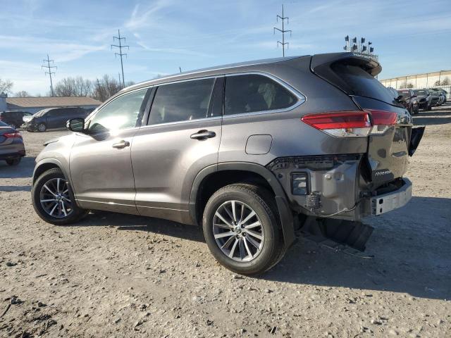 Photo 2 from auction – 2018 TOYOTA HIGHLANDER with VIN 5TDJZRFH8JS531652