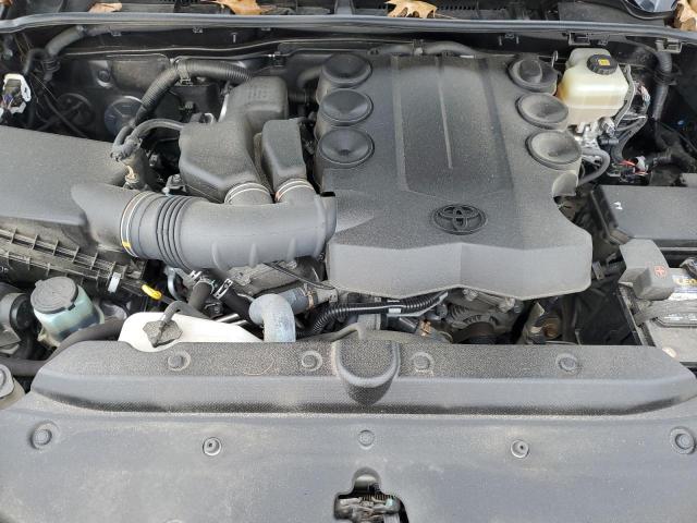 Photo 12 from auction – 2018 TOYOTA 4RUNNER SR with VIN JTEBU5JR1J5539265
