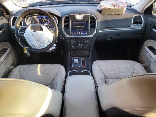 Photo 8 from auction – 2018 CHRYSLER 300 LIMITE with VIN 2C3CCAKG2JH160256