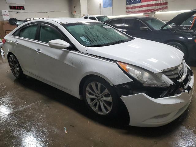 Photo 4 from auction – 2011 HYUNDAI SONATA SE with VIN 5NPEC4AC6BH003052