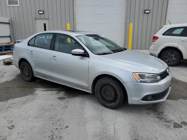 Photo 4 from auction – 2013 VOLKSWAGEN JETTA COMF with VIN 3VWBK7AJ7DM437111