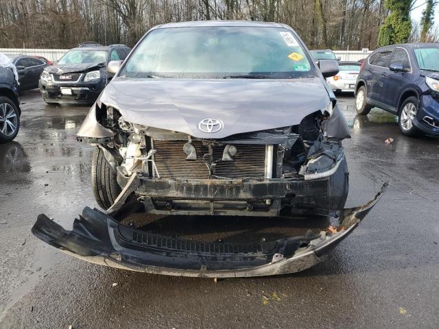 Photo 5 from auction – 2013 TOYOTA SIENNA LE with VIN 5TDKK3DC0DS310483