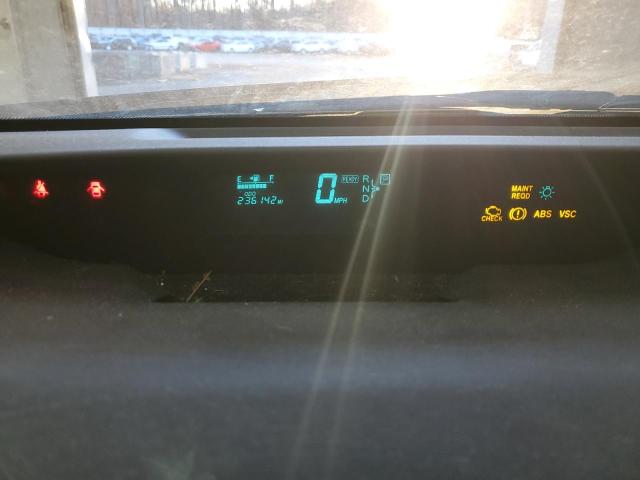 Photo 9 from auction – 2005 TOYOTA PRIUS with VIN JTDKB20U157029331