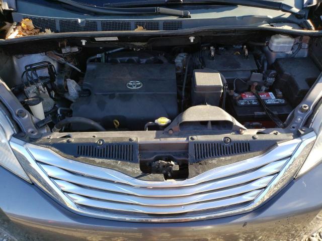 Photo 12 from auction – 2011 TOYOTA SIENNA XLE with VIN 5TDYK3DC4BS100914