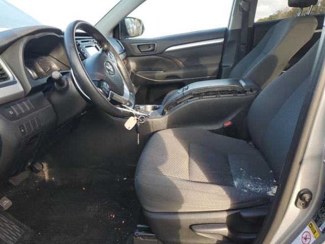 Photo 7 from auction – 2019 TOYOTA HIGHLANDER with VIN 5TDBZRFH2KS739936