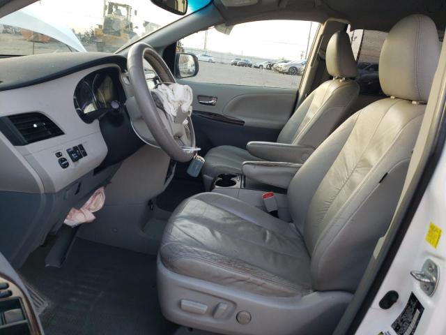 Photo 7 from auction – 2011 TOYOTA SIENNA XLE with VIN 5TDYK3DC4BS027804