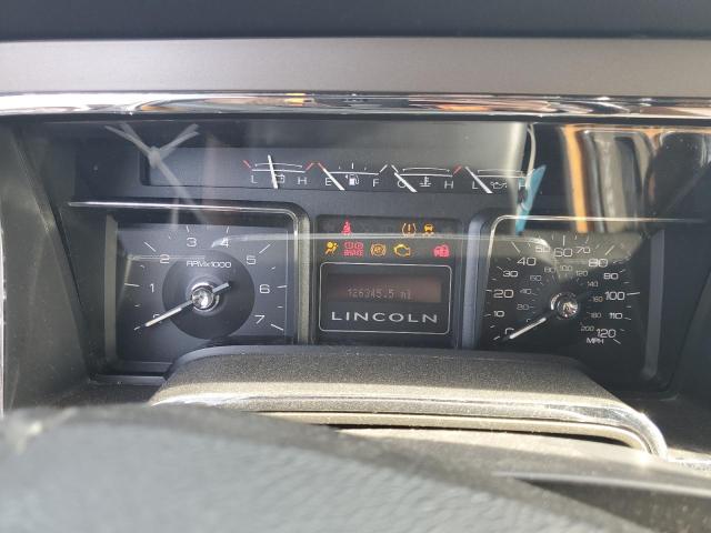 Photo 9 from auction – 2011 LINCOLN NAVIGATOR with VIN 5LMJJ2H5XBEJ06144