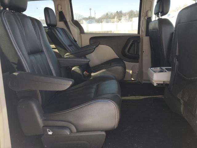 Photo 11 from auction – 2012 CHRYSLER TOWN & COU with VIN 2C4RC1BG9CR362918