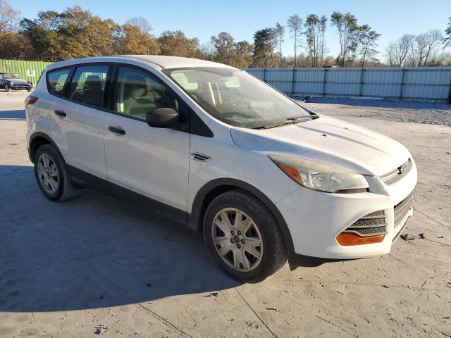 Photo 4 from auction – 2016 FORD ESCAPE S with VIN 1FMCU0F71GUA80557