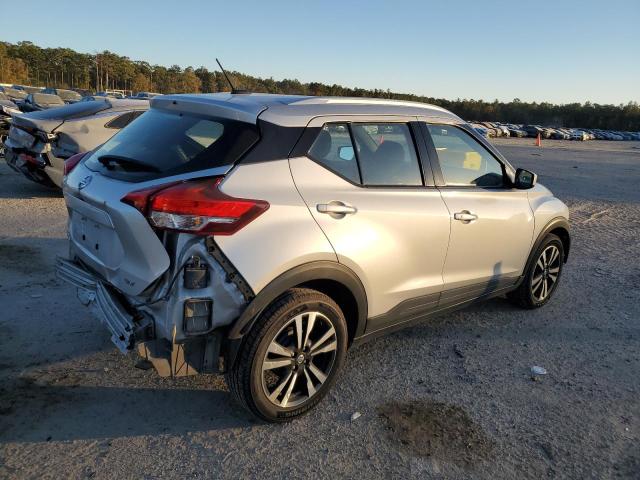 Photo 3 from auction – 2019 NISSAN KICKS S with VIN 3N1CP5CU5KL548203