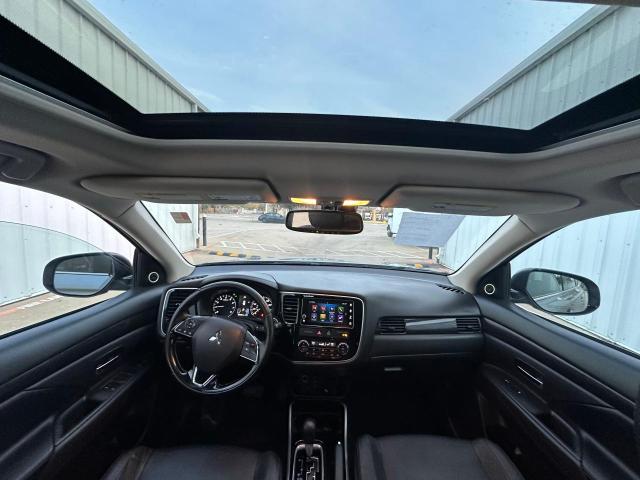 Photo 9 from auction – 2017 MITSUBISHI OUTLANDER with VIN JA4AD3A36HZ047618