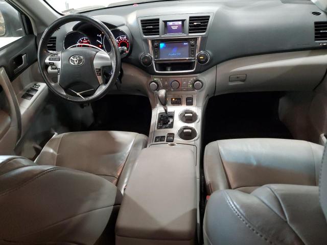 Photo 8 from auction – 2013 TOYOTA HIGHLANDER with VIN 5TDBK3EH8DS226373